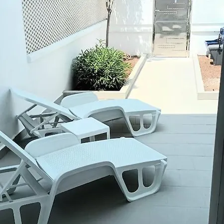 50m Dal Mare Caraibico Apartment *